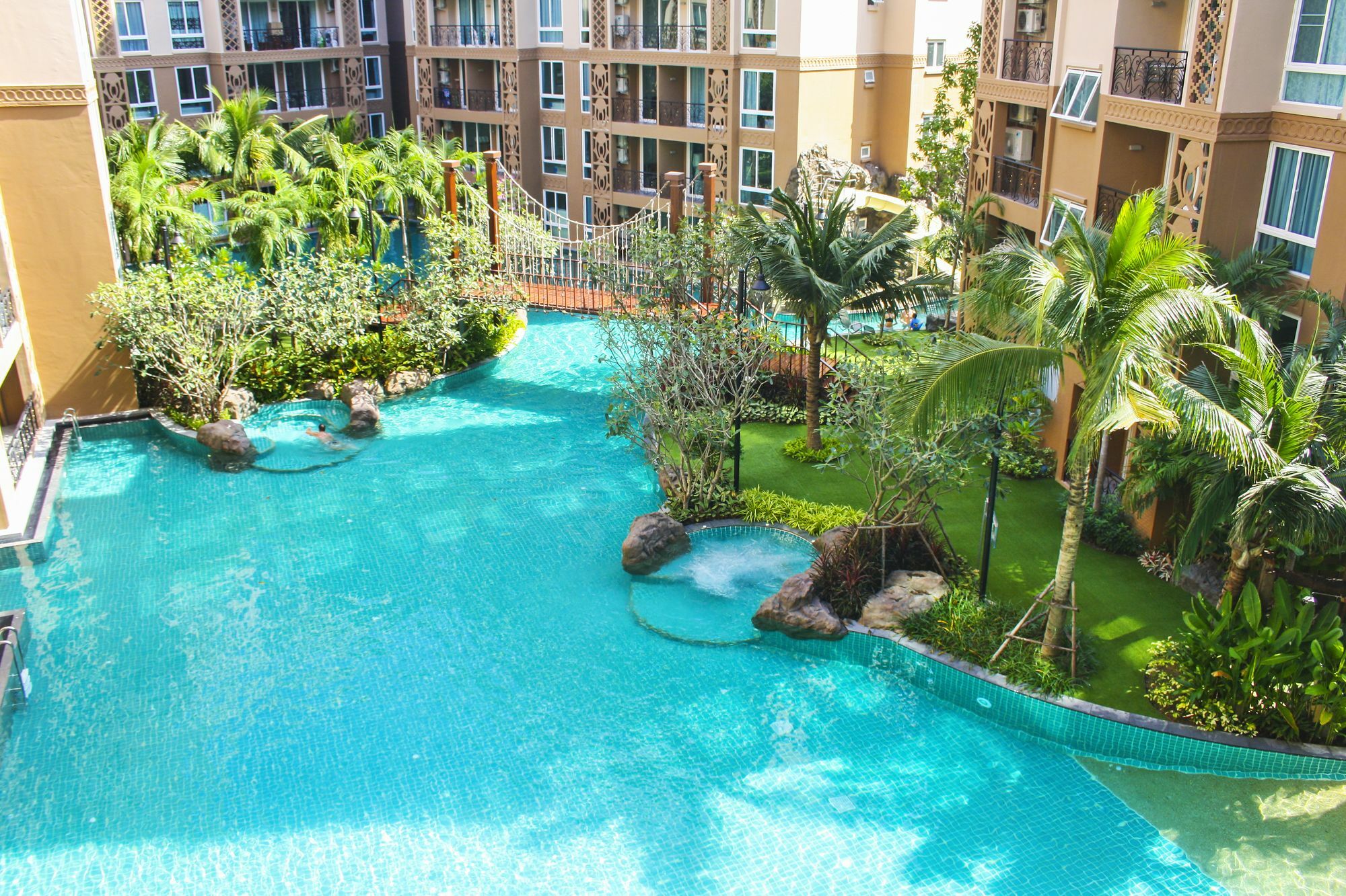 Atlantis Condo Resort Haat Jomtien Eksteriør bilde
